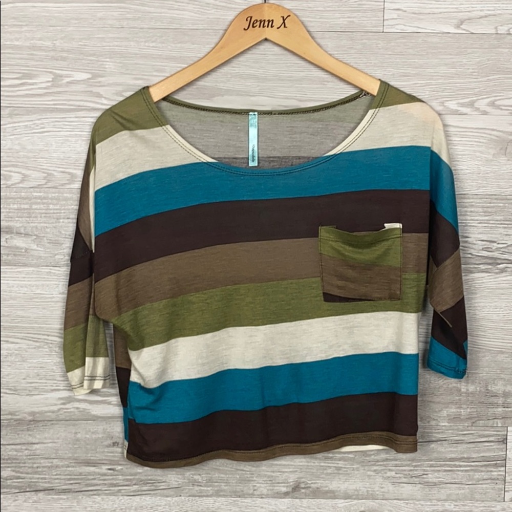 NWOT Rhapsodielle Crop Mid Sleeve Blouse